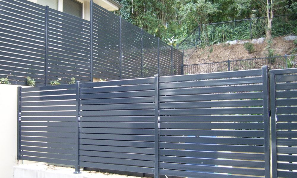 Aluminium Slat Fencing, Privacy Screens & double gate